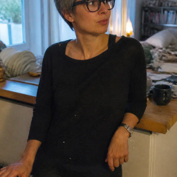 Portrait von Dina Bos